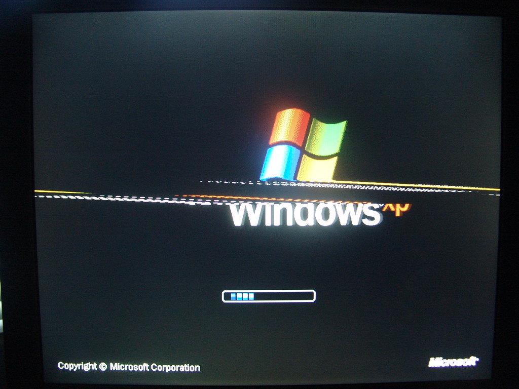 Windows XP boot screen
